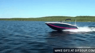 Моторка на реке. Катер плывет. Катер плывет. Катер двигается вдоль. Катер двигается вдоль.