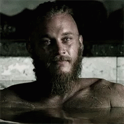 Ayant fini Vikings hier et étant déjà en manque, je tente The Last Kingdom. Par contre je peux pas m'enlever le seul et unique Ragnar de ma tête