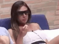 eu esperando a Selena arrasar com esses machos da academia