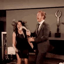 https://media.tenor.co/images/9cef7675d7c86b7c35237012775b0101/tenor.gif