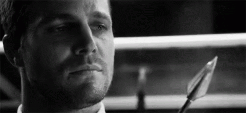 No diggle, no felicity. Only the mission!!
Arrow is back.