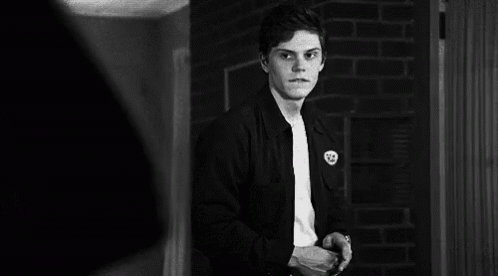 Evan Peters GIF - Evan Peters - Discover & Share GIFs