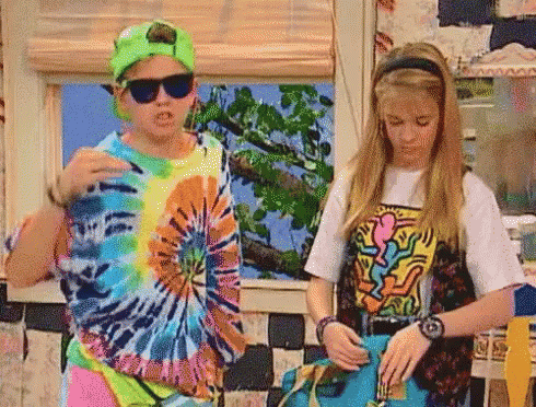 tie dye 90s outfits