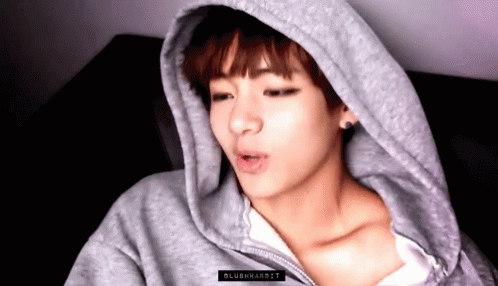 Znalezione obrazy dla zapytania taehyung gif